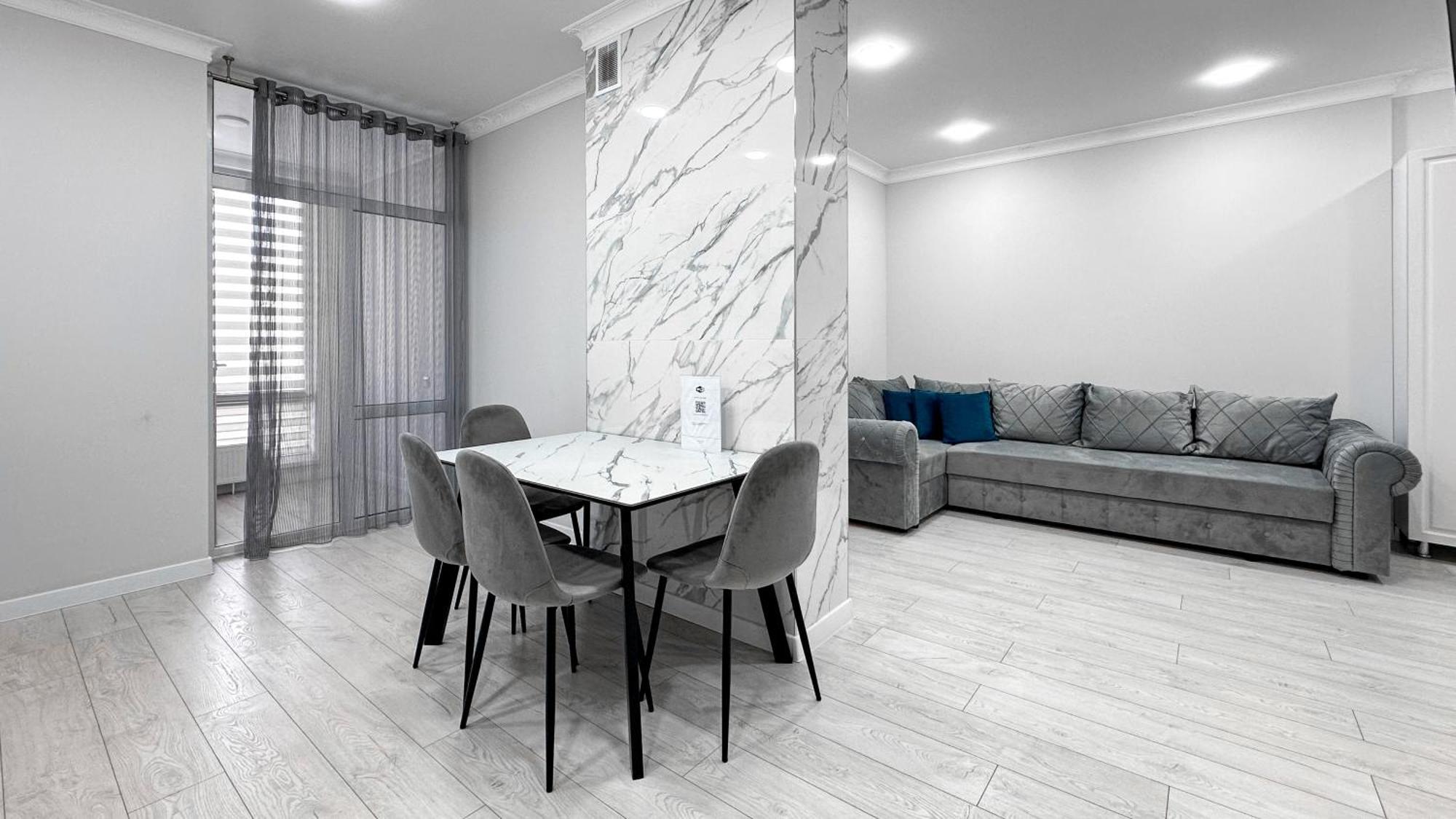 Luxury New Avram Iancu Apartments Kischinau Exterior foto